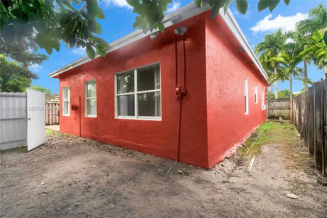 74 NW 2nd St, Homestead, FL 33030