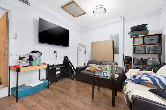 74 NW 2nd St, Homestead, FL 33030