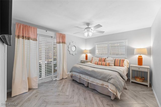 2467 Pine Woods CIR 3, Naples, FL 34105