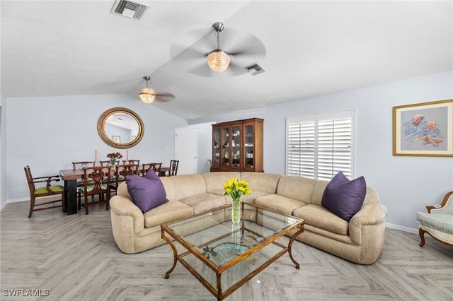 2467 Pine Woods CIR 3, Naples, FL 34105