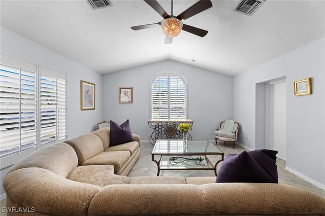 2467 Pine Woods CIR 3, Naples, FL 34105