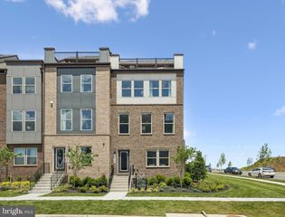11135 COPERNICUS ST, Manassas, VA 20109