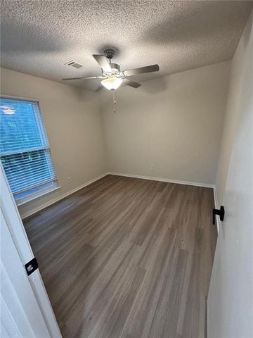 5298 Miller Road SW, Lilburn, GA 30047