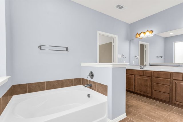 2620 Tradewinds Drive, Little Elm, TX 75068