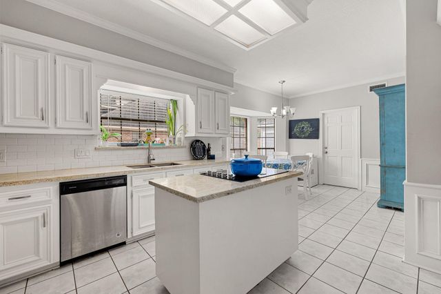5719 Lone Cedar Drive, Houston, TX 77345