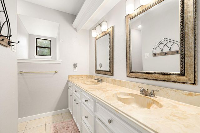 5719 Lone Cedar Drive, Houston, TX 77345