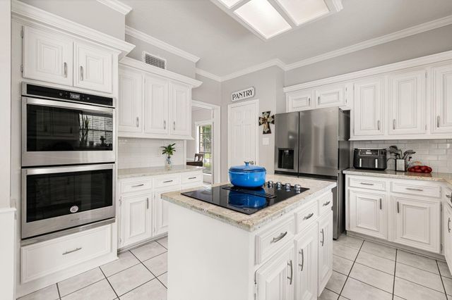 5719 Lone Cedar Drive, Houston, TX 77345