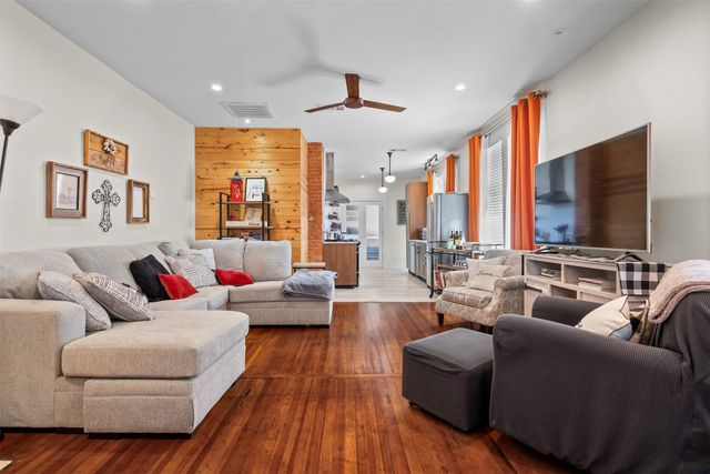 634 Turner Avenue, Dallas, TX 75208