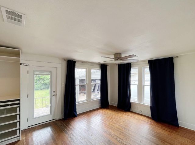 634 Turner Avenue, Dallas, TX 75208