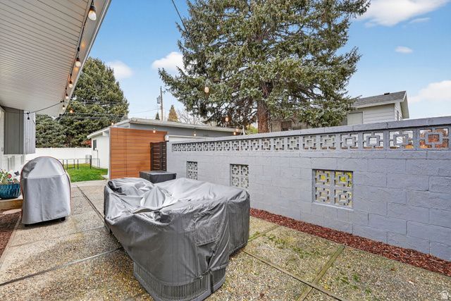 5443 S DUNBARTON DR, Murray, UT 84117