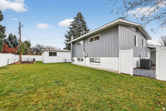 5443 S DUNBARTON DR, Murray, UT 84117