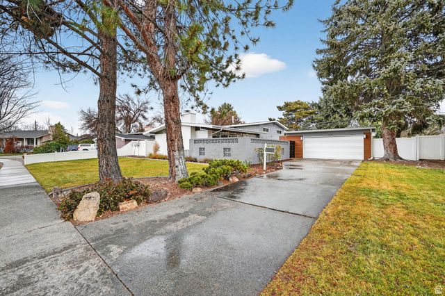 5443 S DUNBARTON DR, Murray, UT 84117