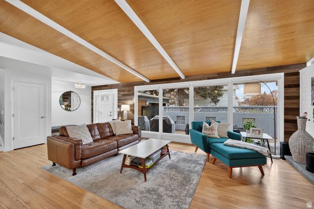 5443 S DUNBARTON DR, Murray, UT 84117