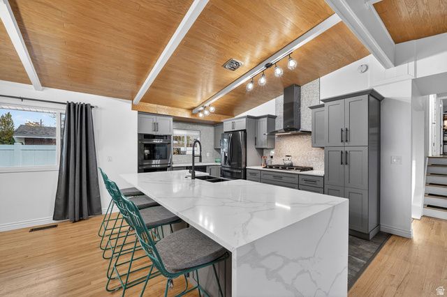 5443 S DUNBARTON DR, Murray, UT 84117