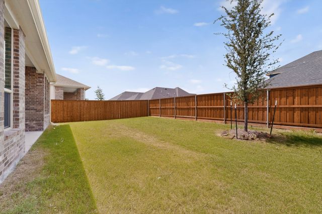 212 Invermore Drive, Little Elm, TX 75068