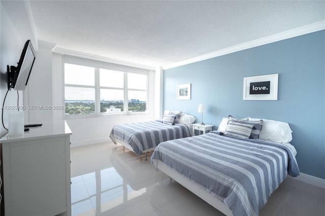 5601 Collins Ave 1420, Miami Beach, FL 33140