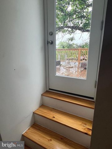 1847 N 21ST ST, Philadelphia, PA 19121