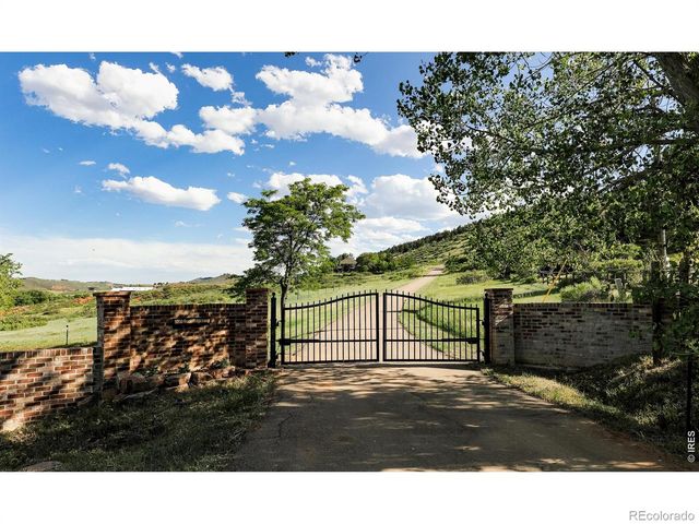 1000 Rock Ridge Lane, Loveland, CO 80537