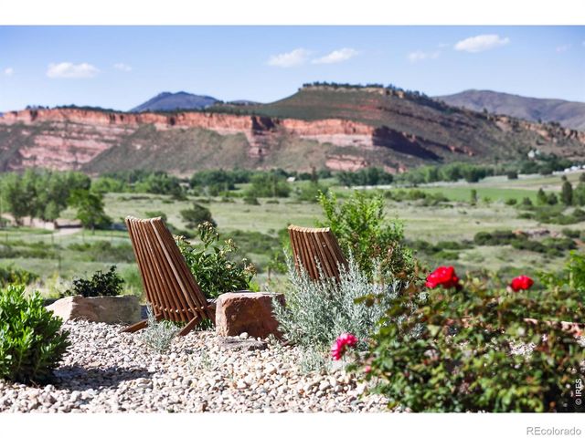 1000 Rock Ridge Lane, Loveland, CO 80537