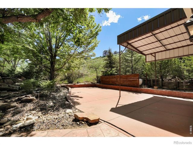1000 Rock Ridge Lane, Loveland, CO 80537