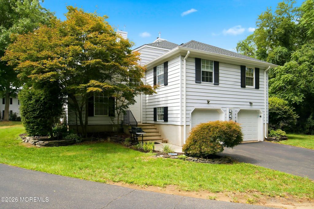 1301 Buckingham Circle, Middletown, NJ 07748