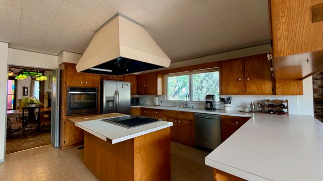 14331 Fargo Avenue, Hanford, CA 93230