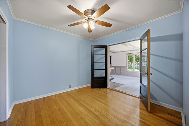 1211 68th Street, Windsor Heights, IA 50324