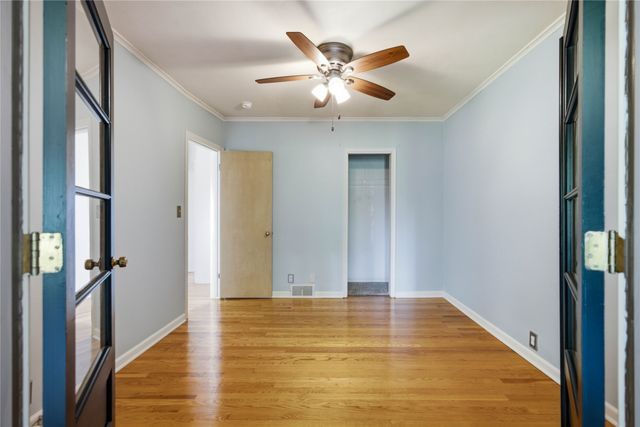 1211 68th Street, Windsor Heights, IA 50324