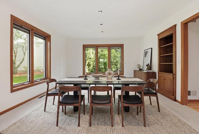 913 Sauk Ridge Trail, Madison, WI 53717