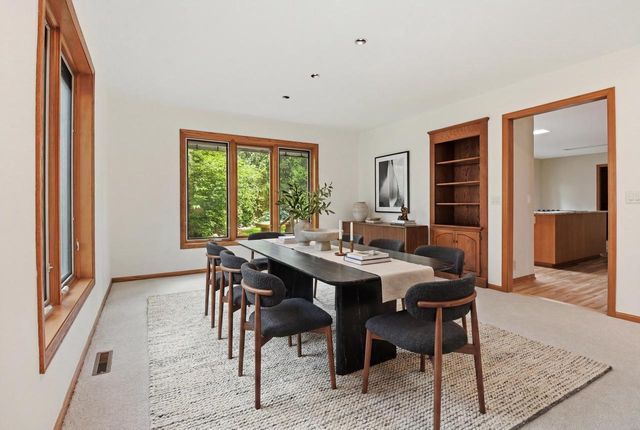 913 Sauk Ridge Trail, Madison, WI 53717