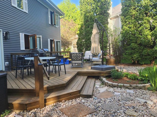 913 Sauk Ridge Trail, Madison, WI 53717