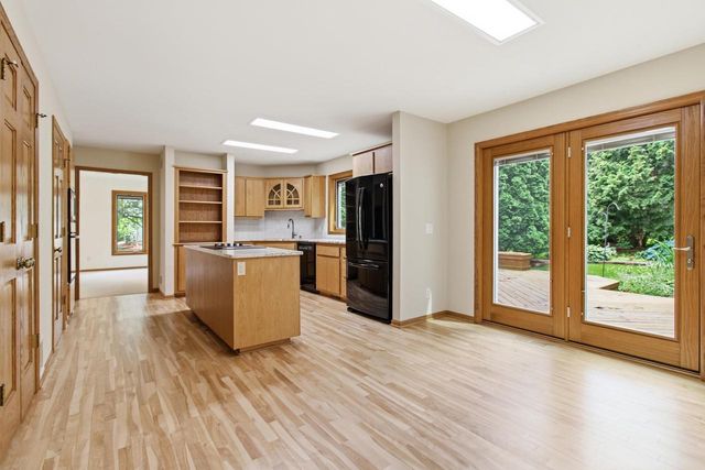 913 Sauk Ridge Trail, Madison, WI 53717