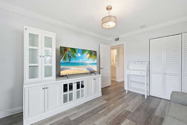 217 Piedmont E, Delray Beach, FL 33484