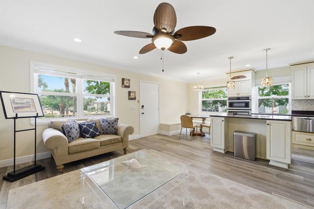 217 Piedmont E, Delray Beach, FL 33484