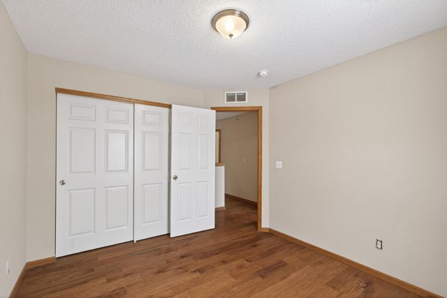 5070 Holly Lane N 6, Plymouth, MN 55446