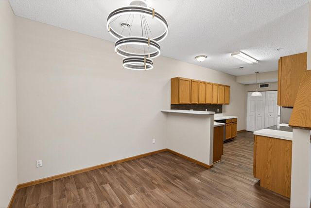 5070 Holly Lane N 6, Plymouth, MN 55446