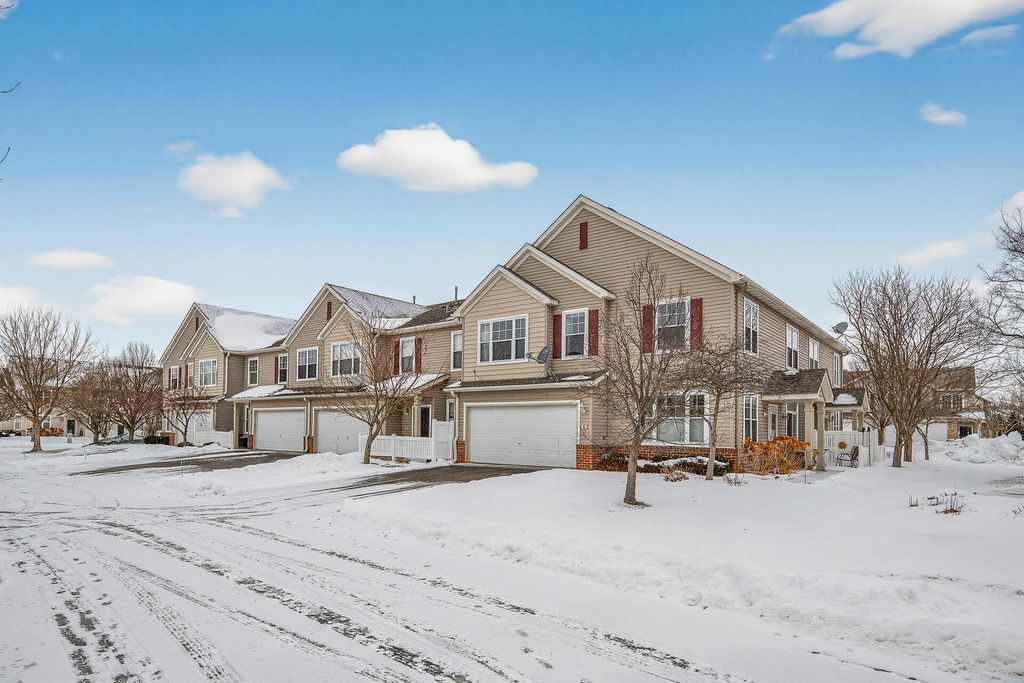 5070 Holly Lane N 6, Plymouth, MN 55446