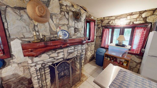 227 Cedar Point Road, Forsyth, MO 65653