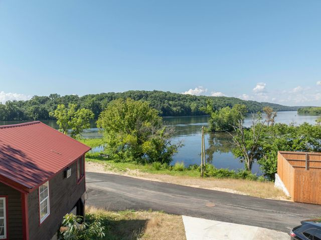 227 Cedar Point Road, Forsyth, MO 65653