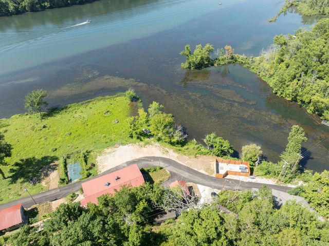 227 Cedar Point Road, Forsyth, MO 65653