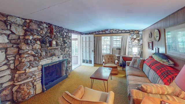 227 Cedar Point Road, Forsyth, MO 65653