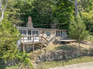 227 Cedar Point Road, Forsyth, MO 65653