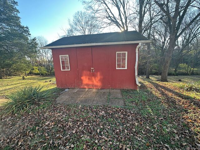 328 Jacksonian Dr, Hermitage, TN 37076