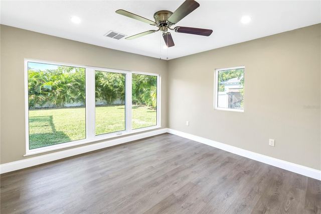 610 CORDOVA BOULEVARD NE, St Petersburg, FL 33704