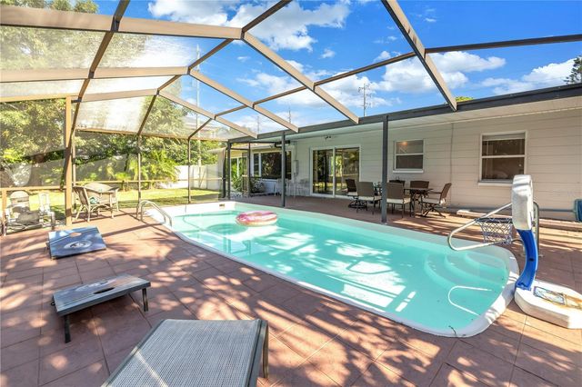 610 CORDOVA BOULEVARD NE, St Petersburg, FL 33704
