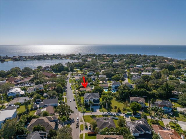 610 CORDOVA BOULEVARD NE, St Petersburg, FL 33704
