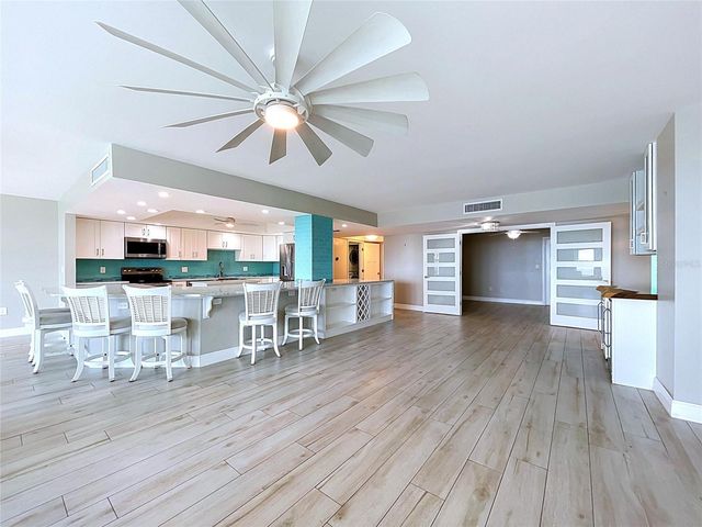 5200 BRITTANY DRIVE S 1502, St Petersburg, FL 33715