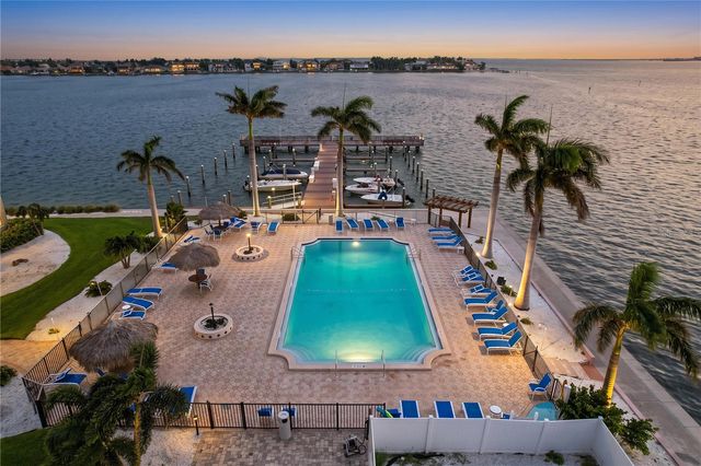 5200 BRITTANY DRIVE S 1502, St Petersburg, FL 33715