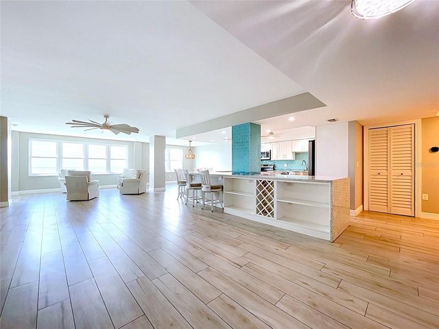 5200 BRITTANY DRIVE S 1502, St Petersburg, FL 33715