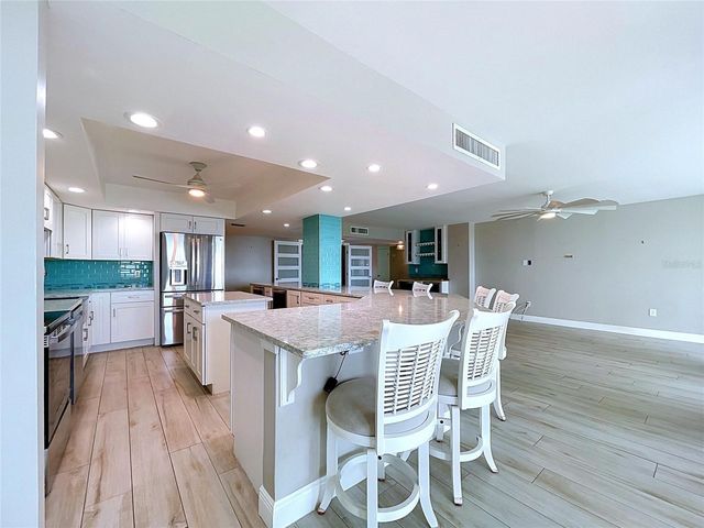 5200 BRITTANY DRIVE S 1502, St Petersburg, FL 33715